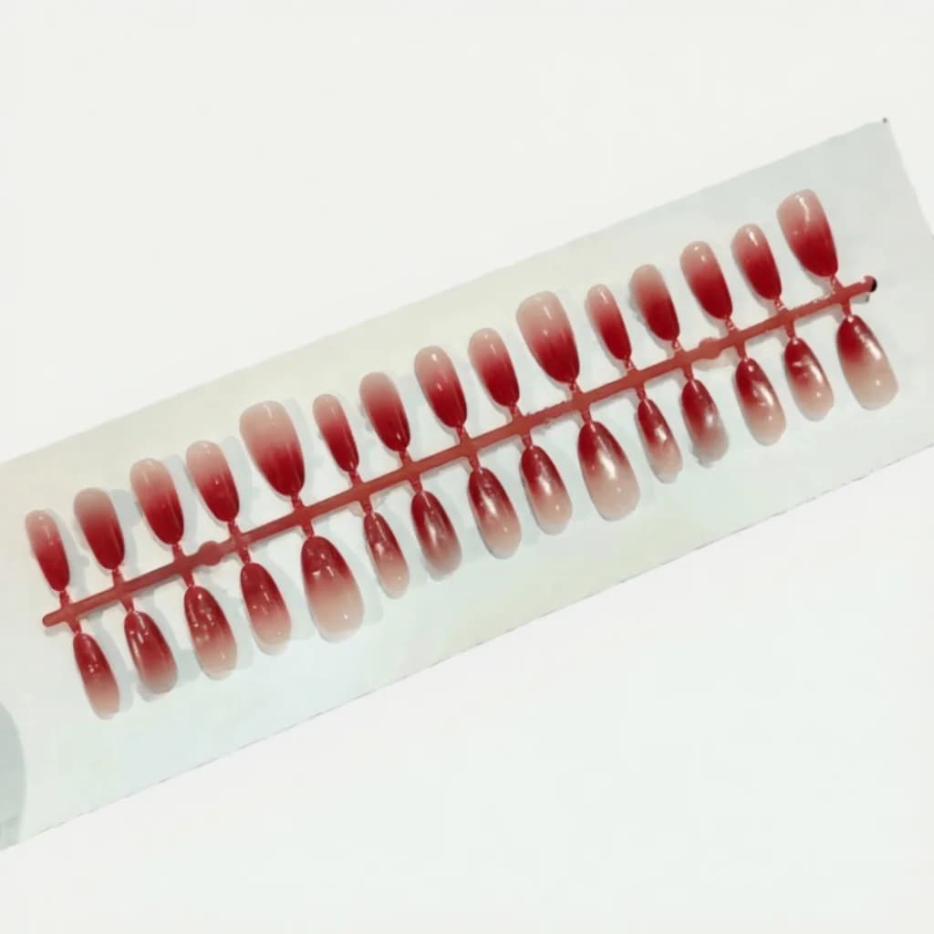 Press-On-Nägel Ombre Cat Eye mit Strasssteinen, 30 Stück