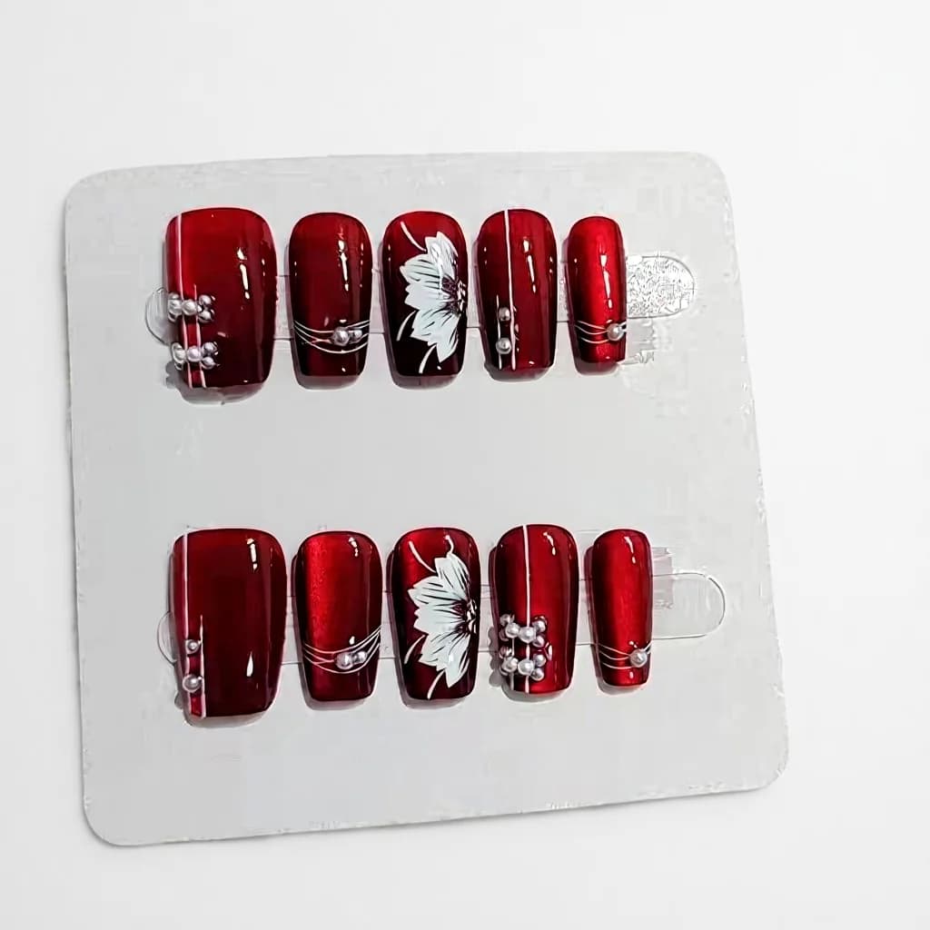 Rote Blumen Künstliche Nägel Mittlere Coffin-Form Glitzer-Finish 10 Stück