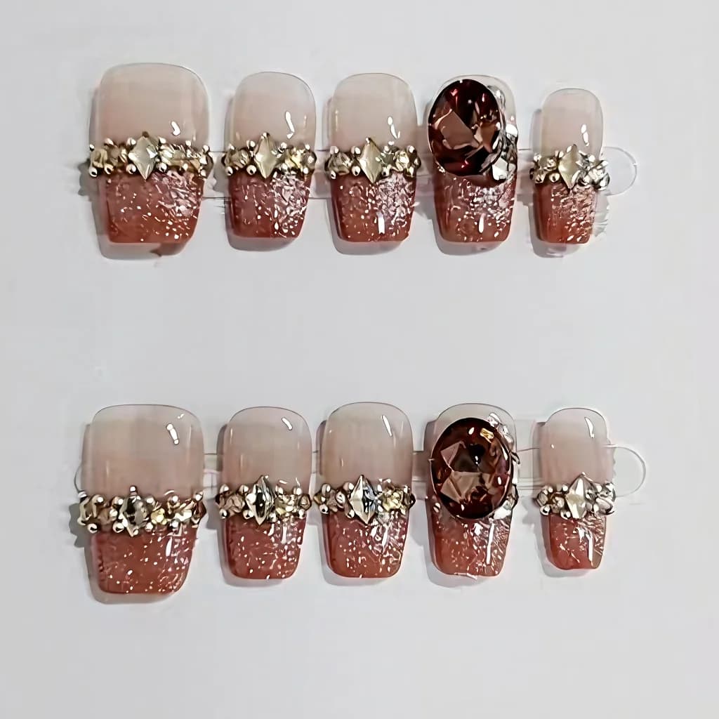 Press-On-Nägel French-Tip mit Strasssteinen und Cat-Eye-Design