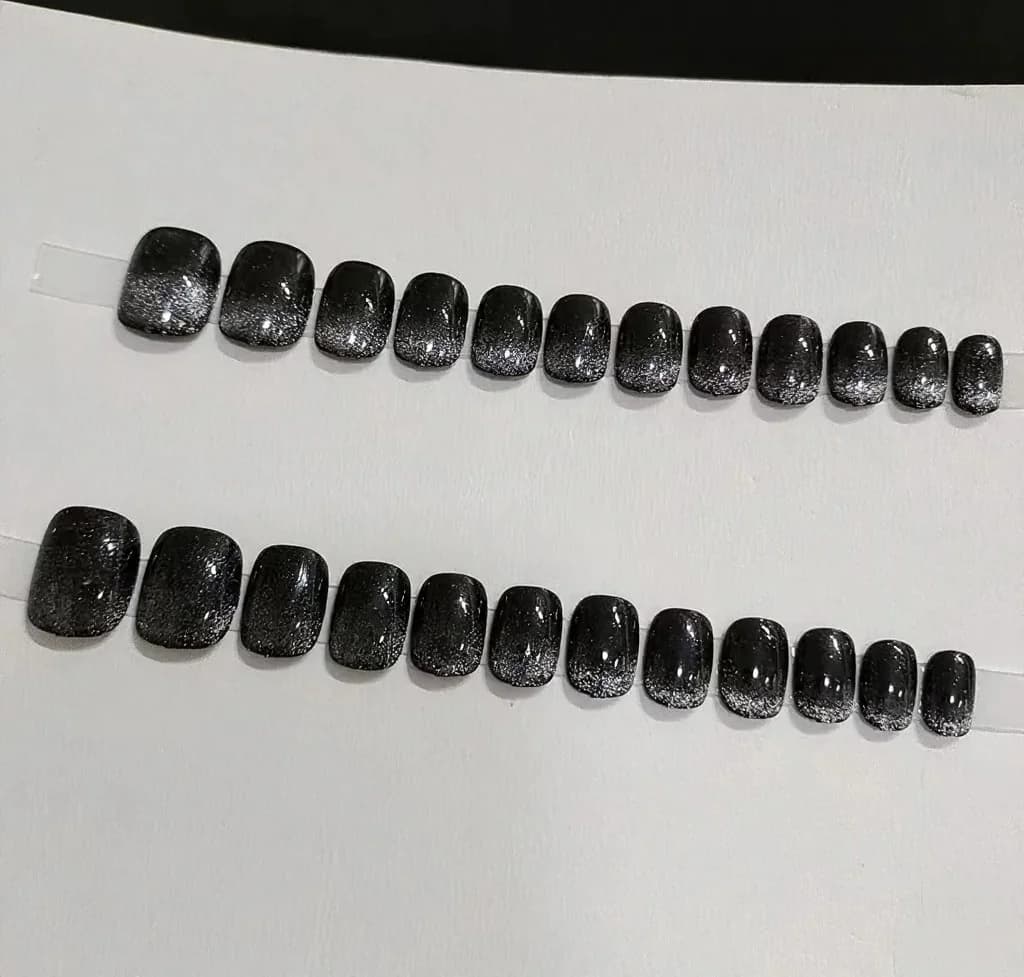 Kurze schwarze Kristall-Katzenauge-Künstliche Nägel Glitzer-Finish