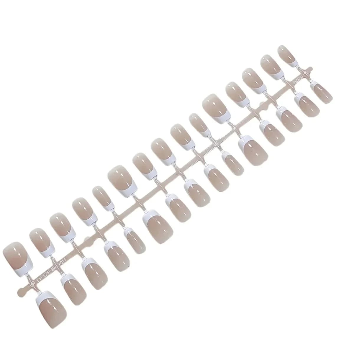 Kurze French Tip Press-On Nägel, Natürlicher Nude-Look