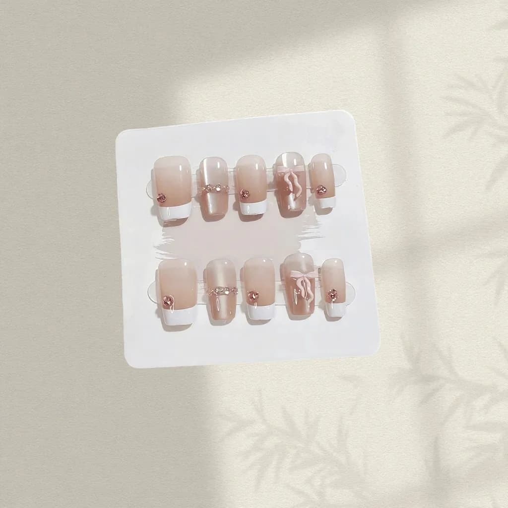 Künstliche Nägel Rosa Schleife Kurz Coffin French Tip Maniküre-Set