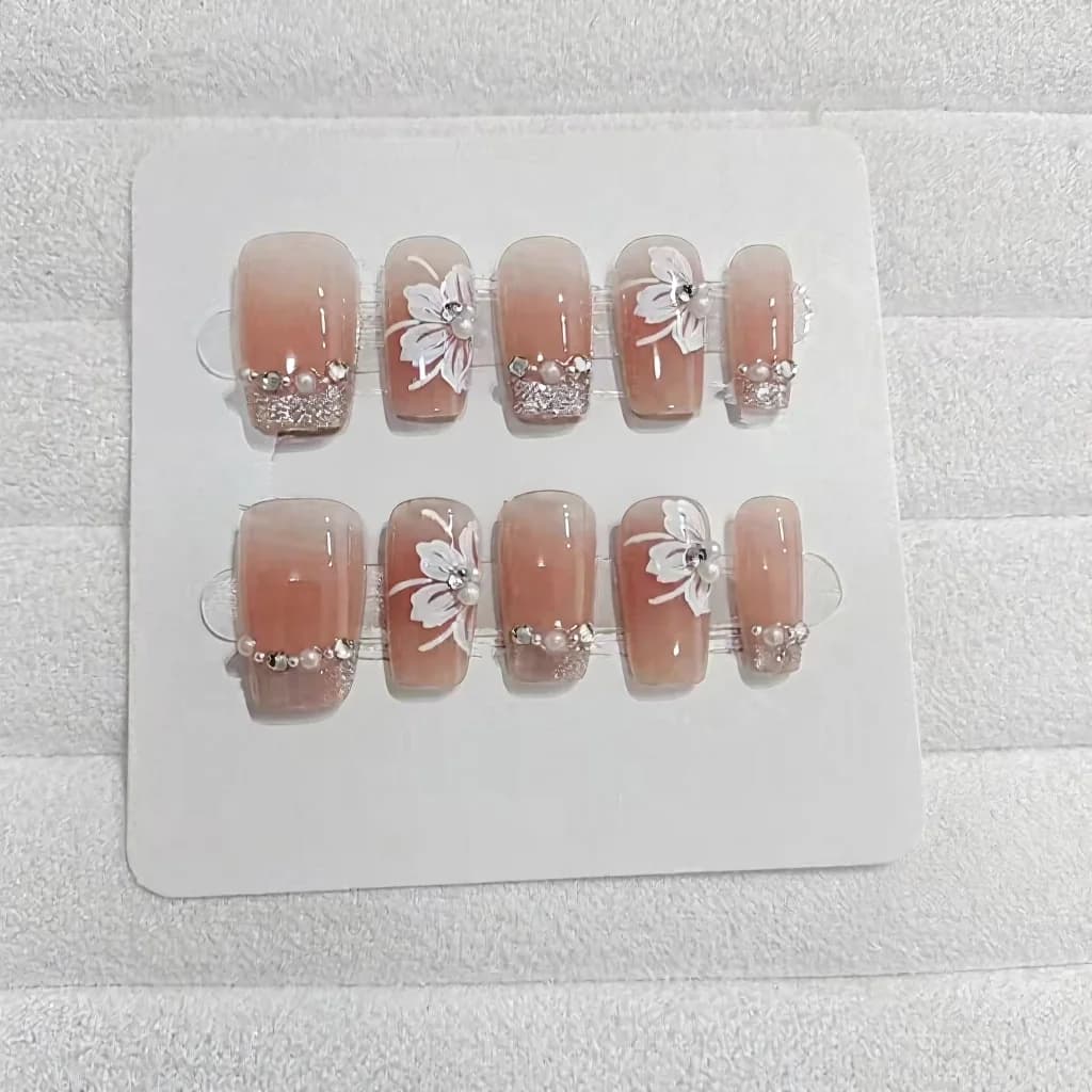 Cat-Eye Lilie Künstliche Nägel mit Perlen und Strasssteinen