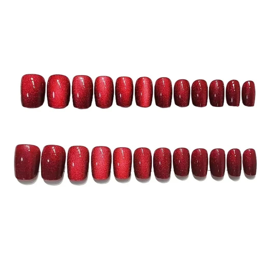 Rote Cat-Eye Press-On-Nägel, kurze und mittlere Sargform