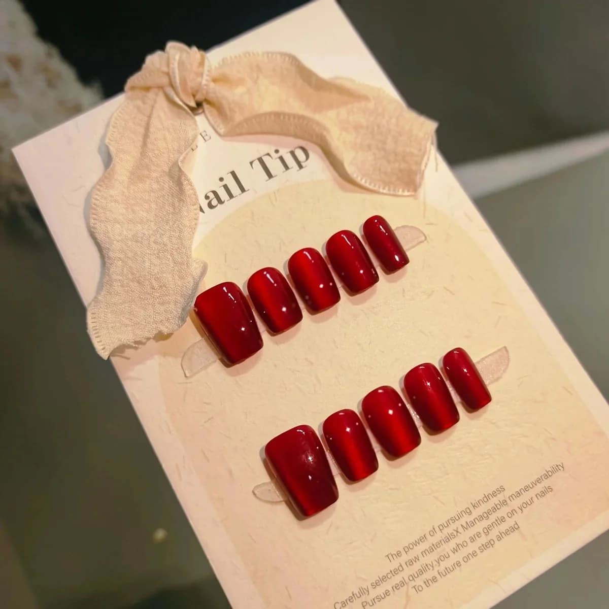 Rote Cat-Eye Künstliche Nägel Kurz Quadratisch Glitzer Maniküre-Set