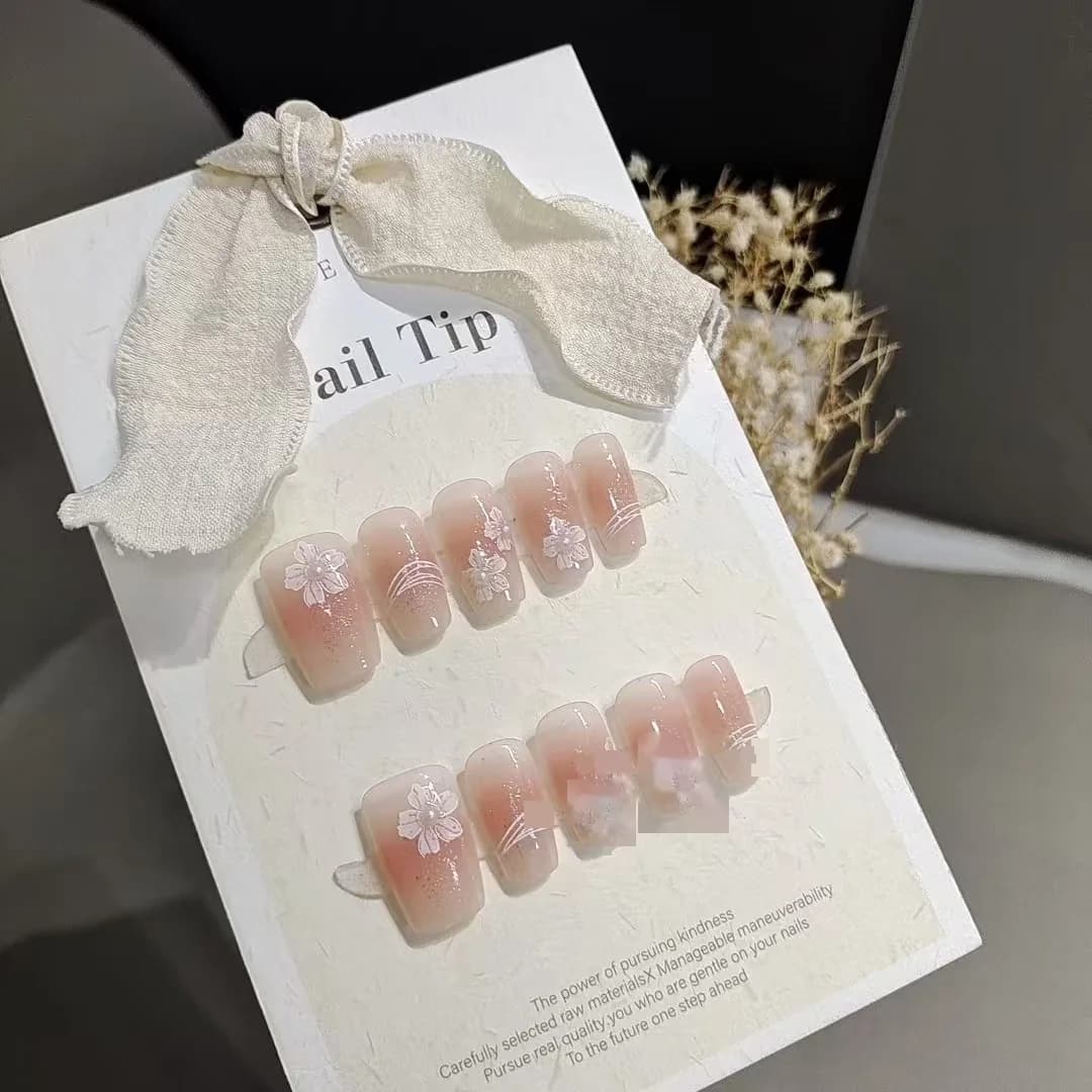 Handbemalte Künstliche Nägel Kurz Sargform Blush-Design