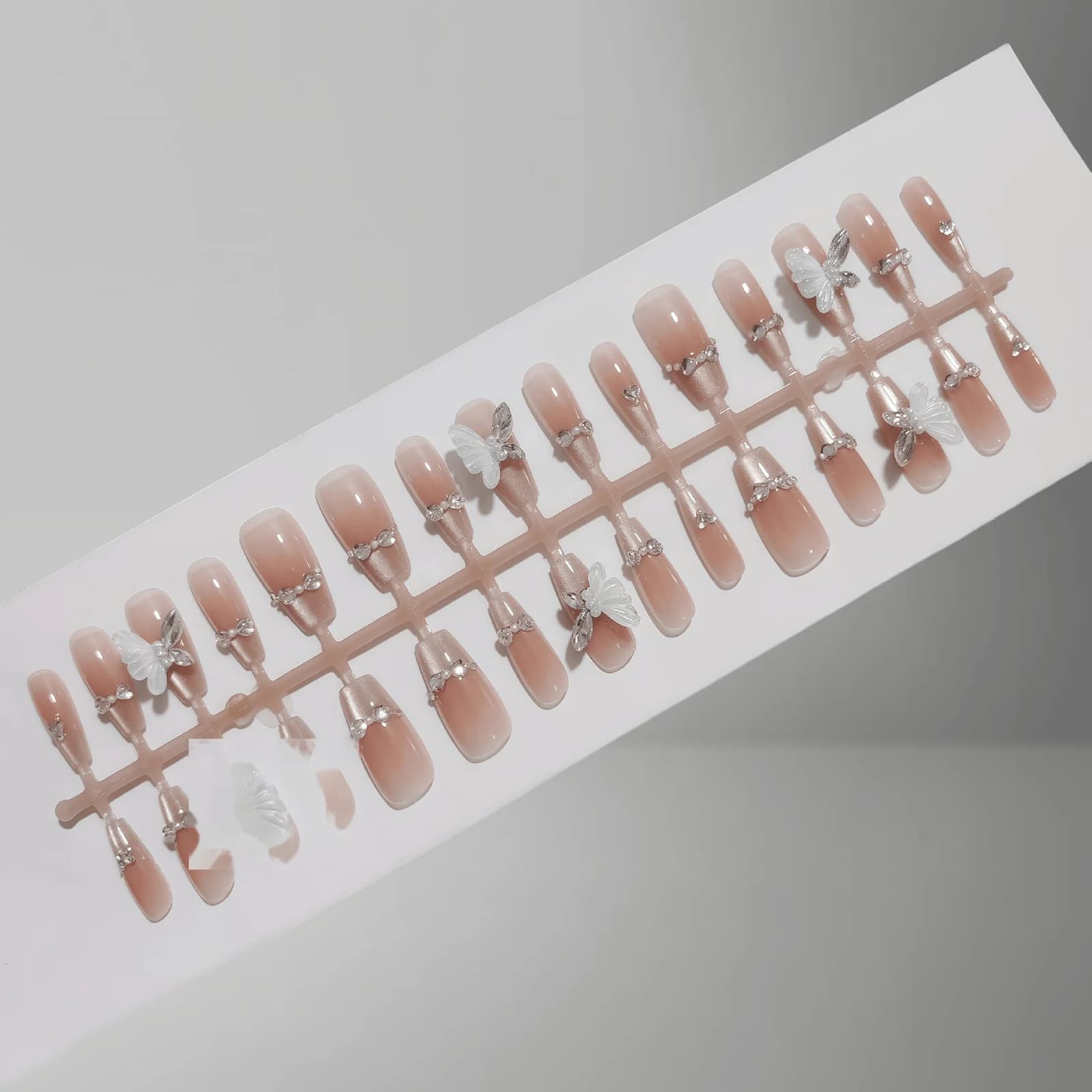 Engelsflügel Cat-Eye Künstliche Fingernägel Schmetterlingsdesign 30 Stück