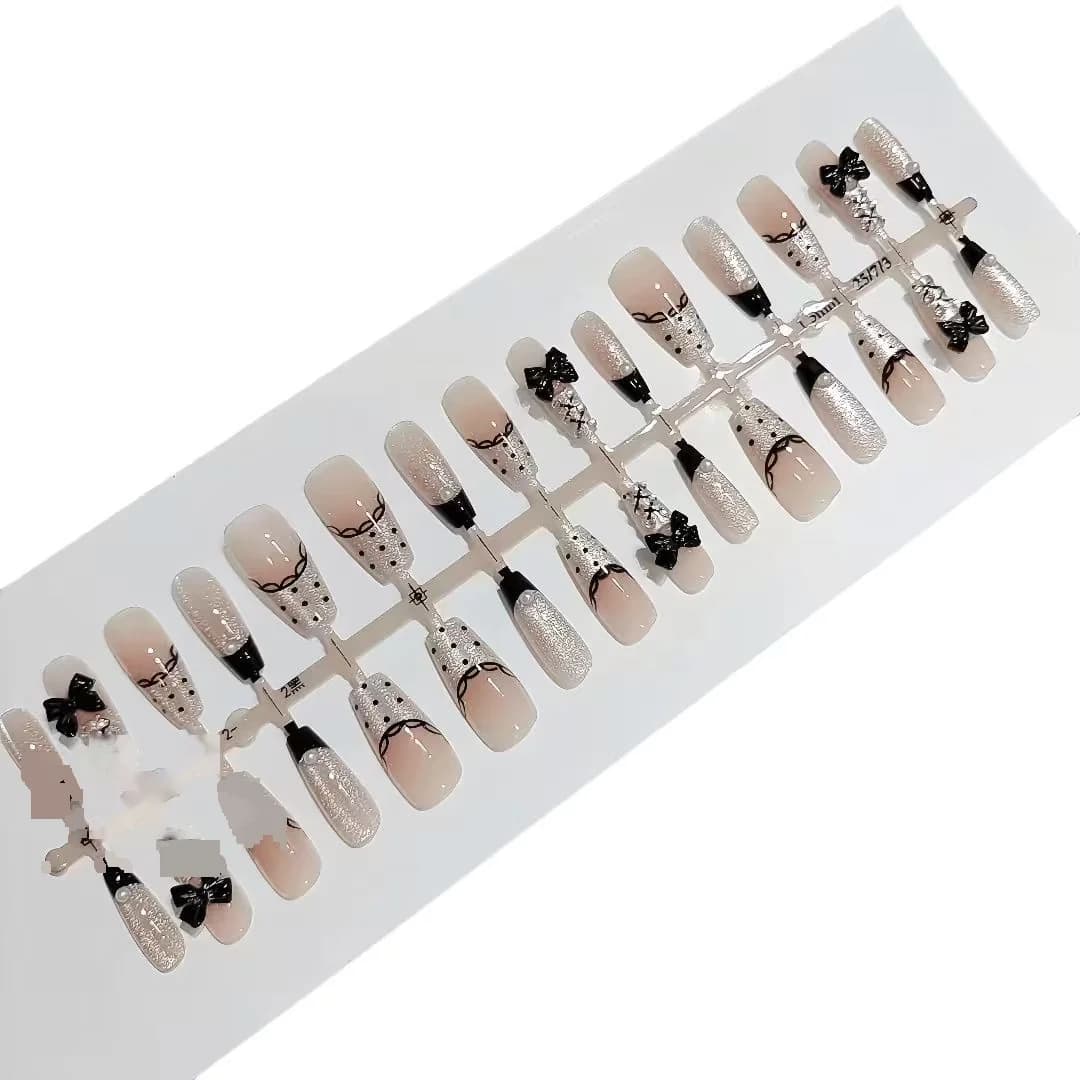 Künstliche Nägel Französischer Tip Spitze mit Spitze, Schleife & Punkten (30 Stück)
