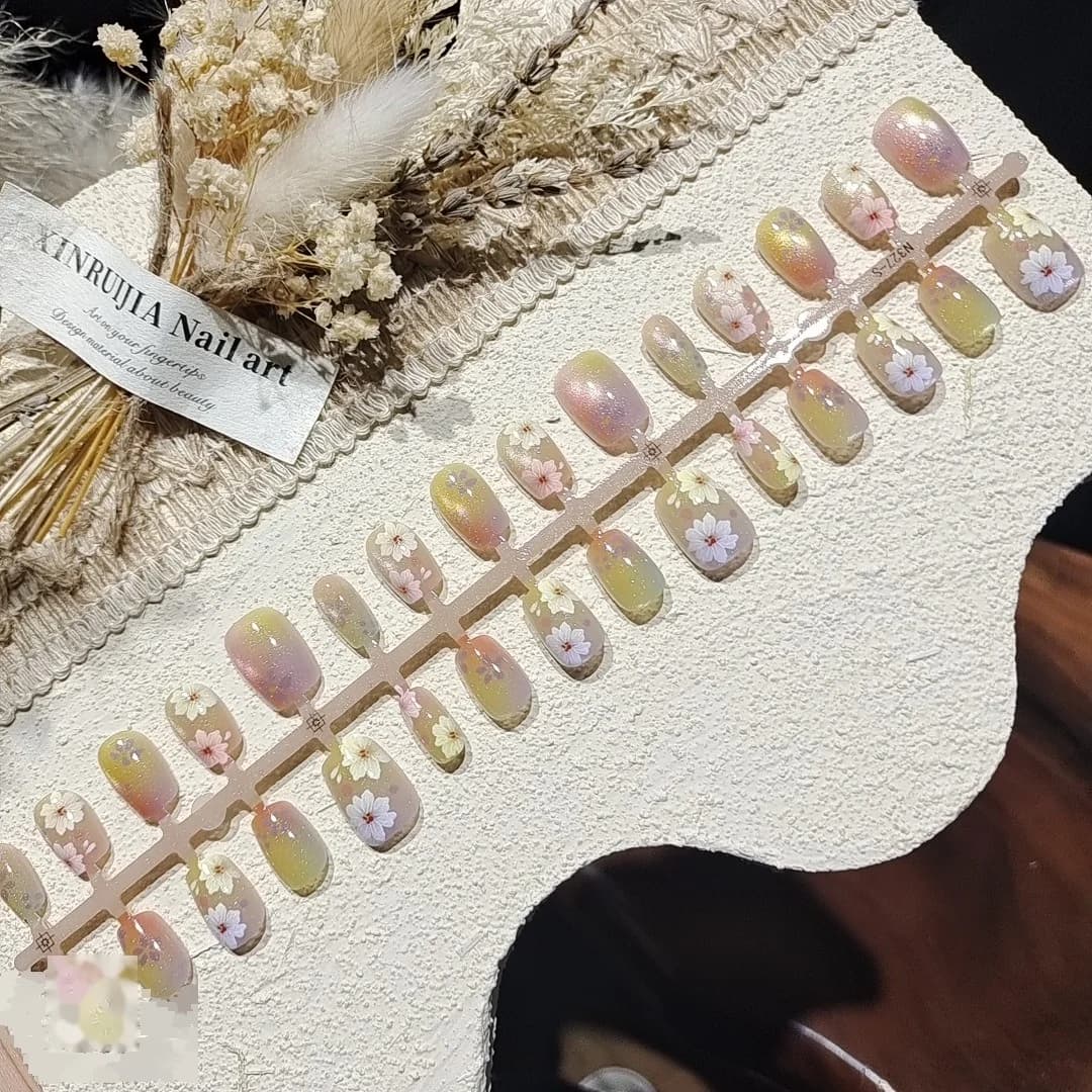Blumen-Cat-Eye-Press-On-Nägel, kurze Ballerina-Form