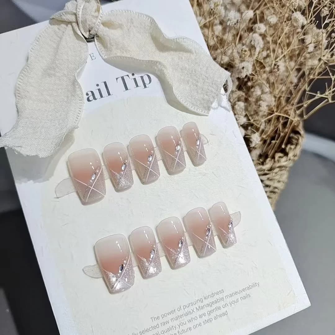 Cat Eye Klebenägel Kurz Sargform Zartrosa Süßer Stil 10 Stück